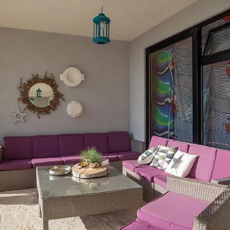 Ferienhaus In Mit Botanischem Garten Dom wakacyjny Makarska
